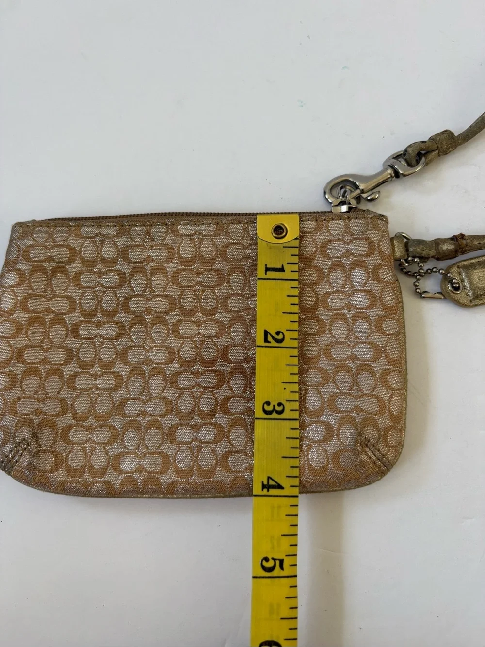 VNTG Authentic Coach Gold‎ Lurex Wristlet Clutch Mettalic Textile Jacquard Logo
